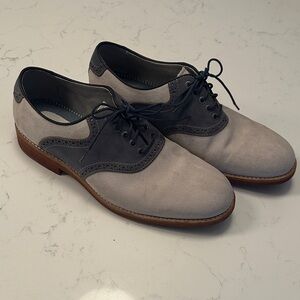 Classic Two-Tone Oxfords in Gray and slate blue